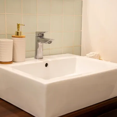 Roomito Apartments-3